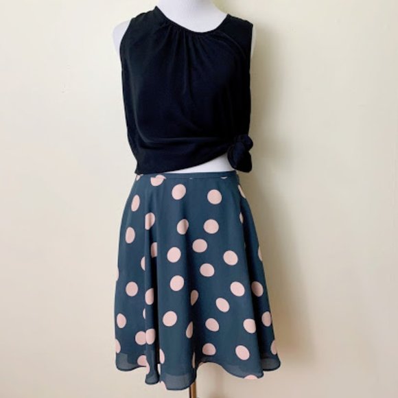 LOFT Dresses & Skirts - New Loft short skirt size small blue polka dot
